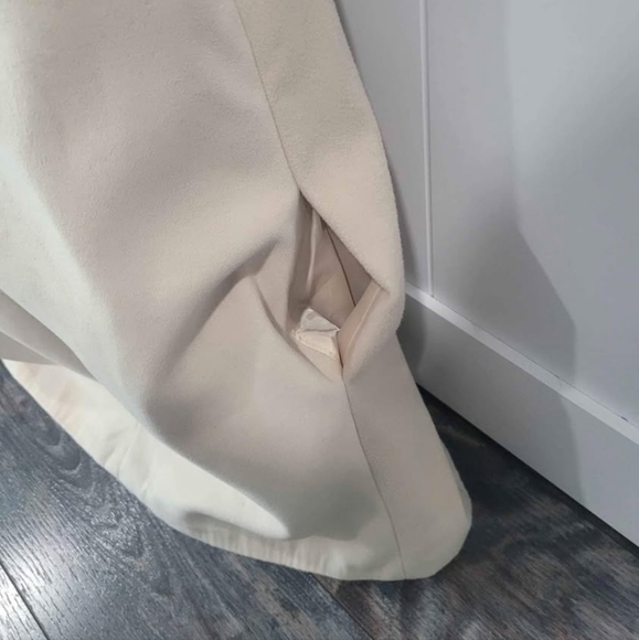 Vest with fur sleeve - Picture 3 of 3